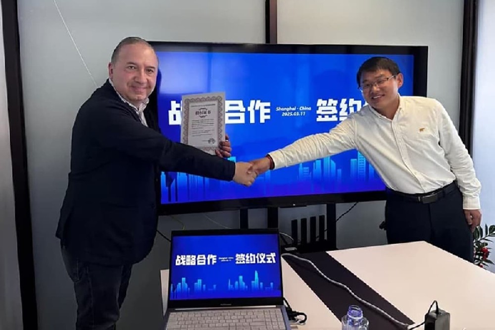 克洛諾斯機器公司與國際礦業(yè)共拓海外市場